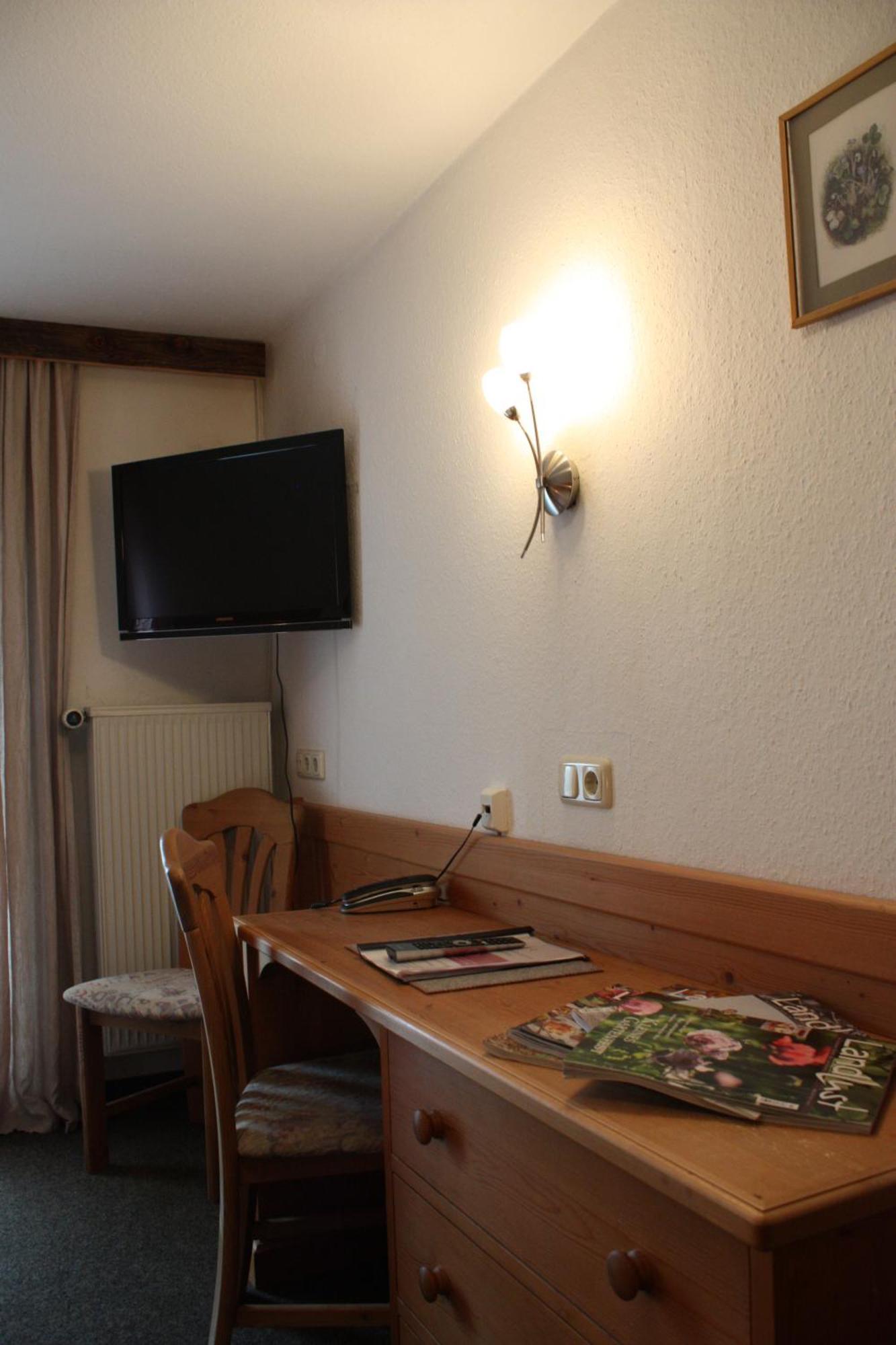Das Posch Hotel Oberammergau Pokoj fotografie
